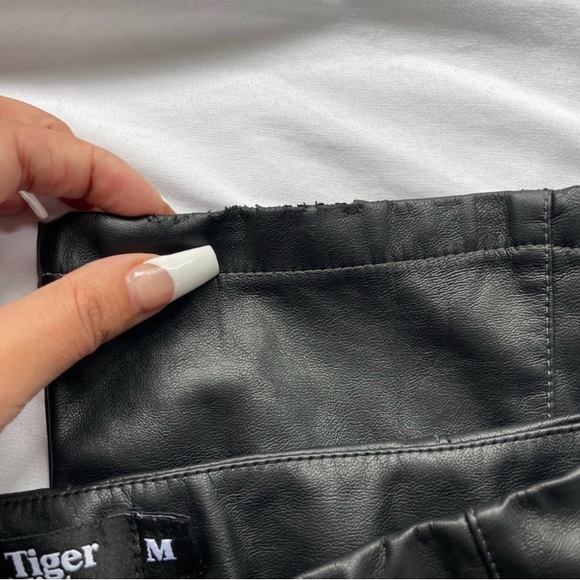 Tiger Mist Vegan Leather Pants - Picture 4 of 5